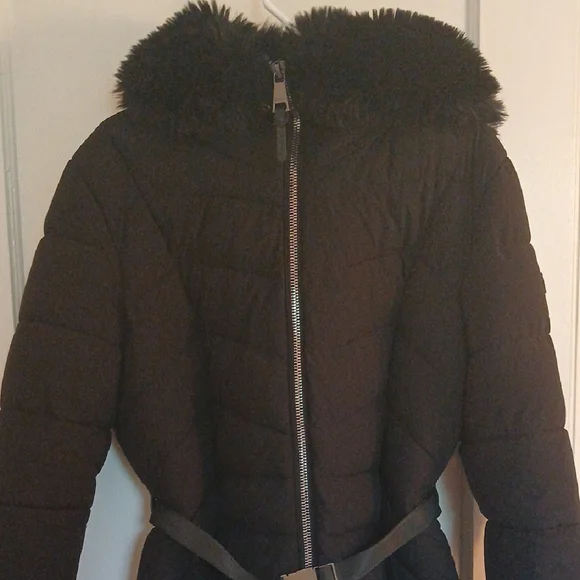 DKNYC Black Puffer Jacket Sleek Insulated Design - Picture 6 of 16